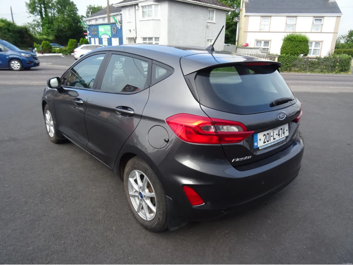 Ford Fiesta TITANIUM 5 DR 1.0 100PS M6 4DR - Image 5