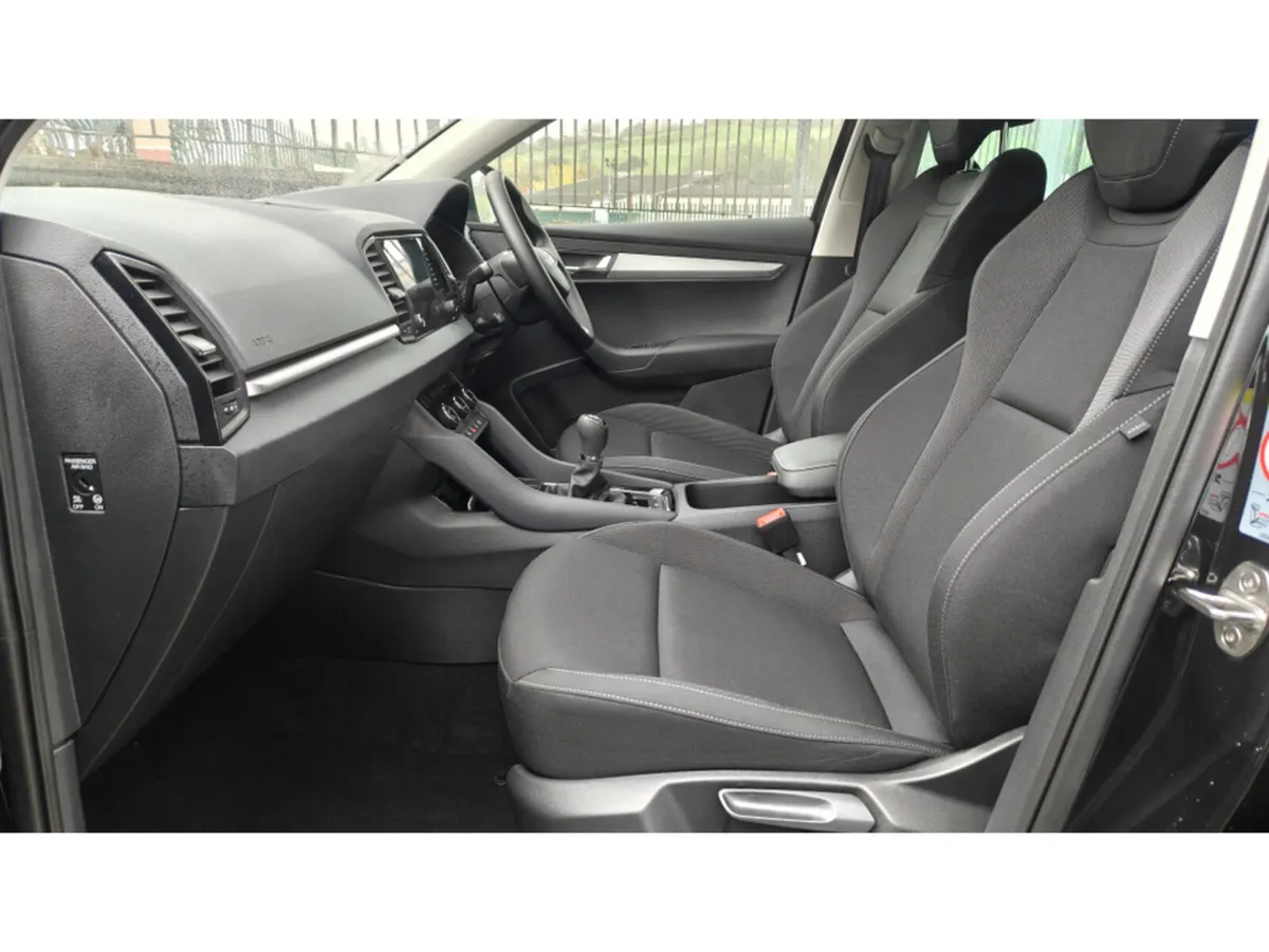 Skoda Karoq KAROQ SELECTION 2.0TDI 115 BHP WINTER - Image 6