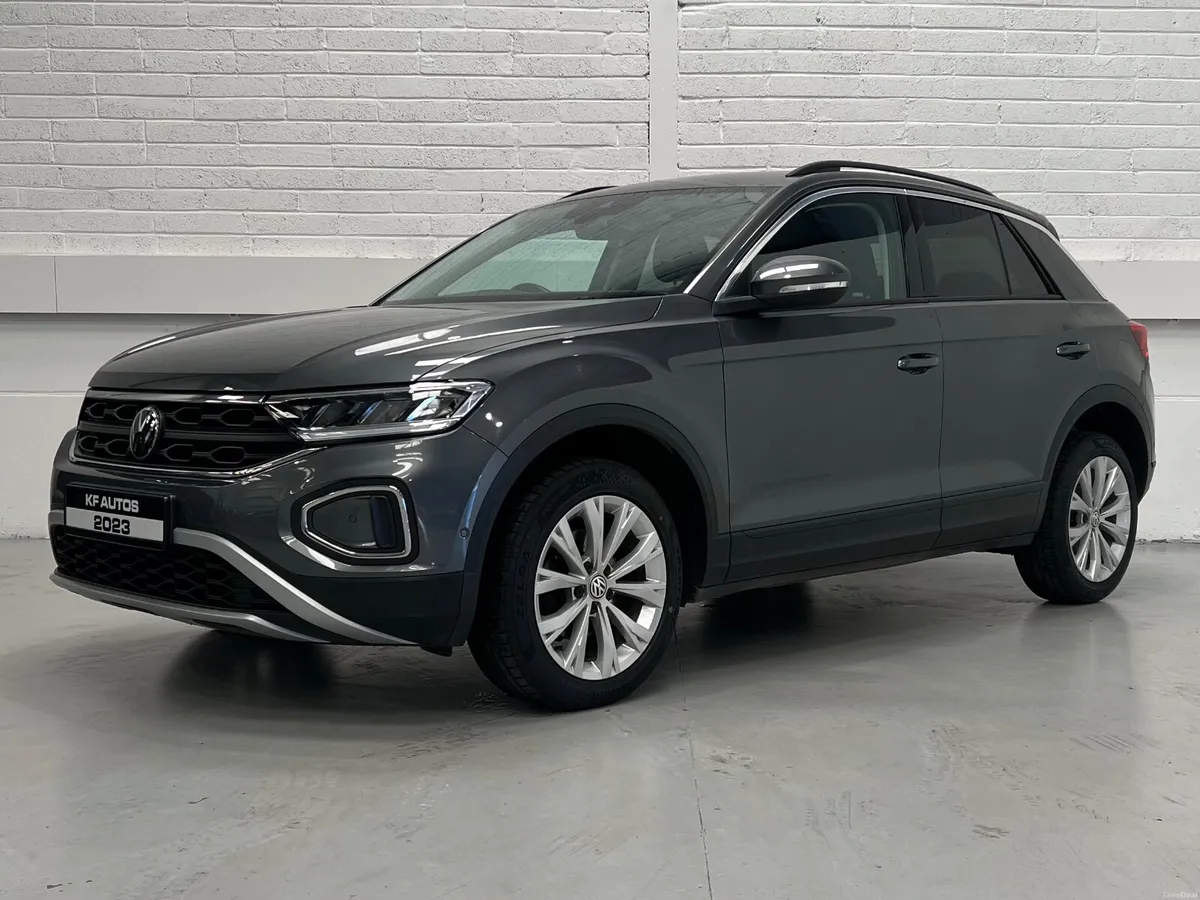 Volkswagen T-Roc Life 2.0TDI 116bhp 6 Speed Manual - Image 1