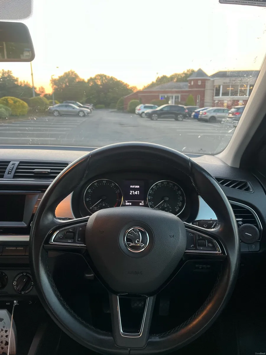 Black Skoda Fabia - Image 5