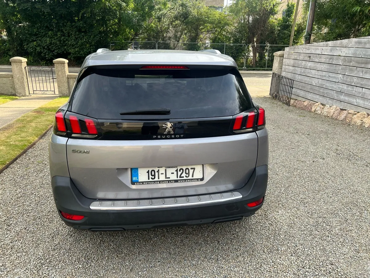 Peugeot 5008 - Image 4