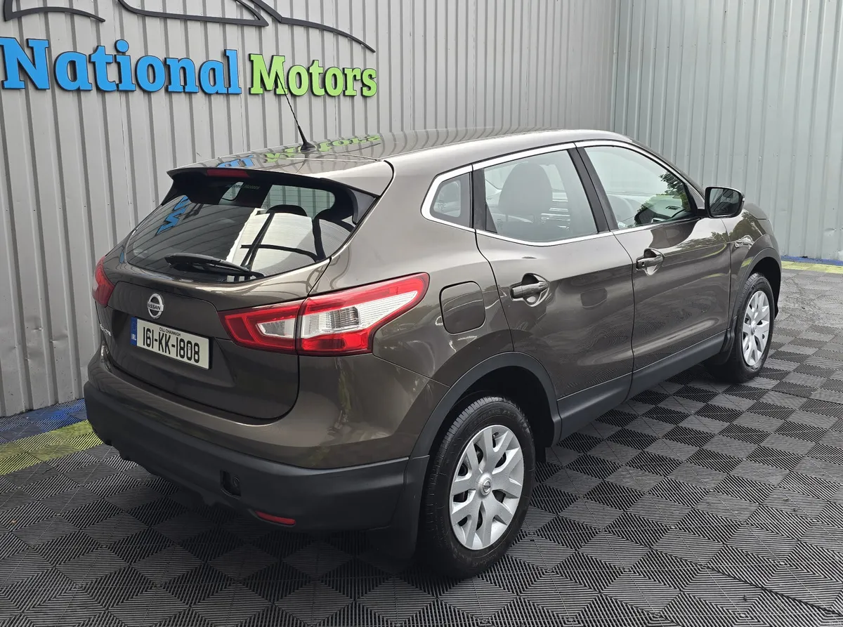 2016 Nissan Qashqai 1.2 XE Petrol - Image 3