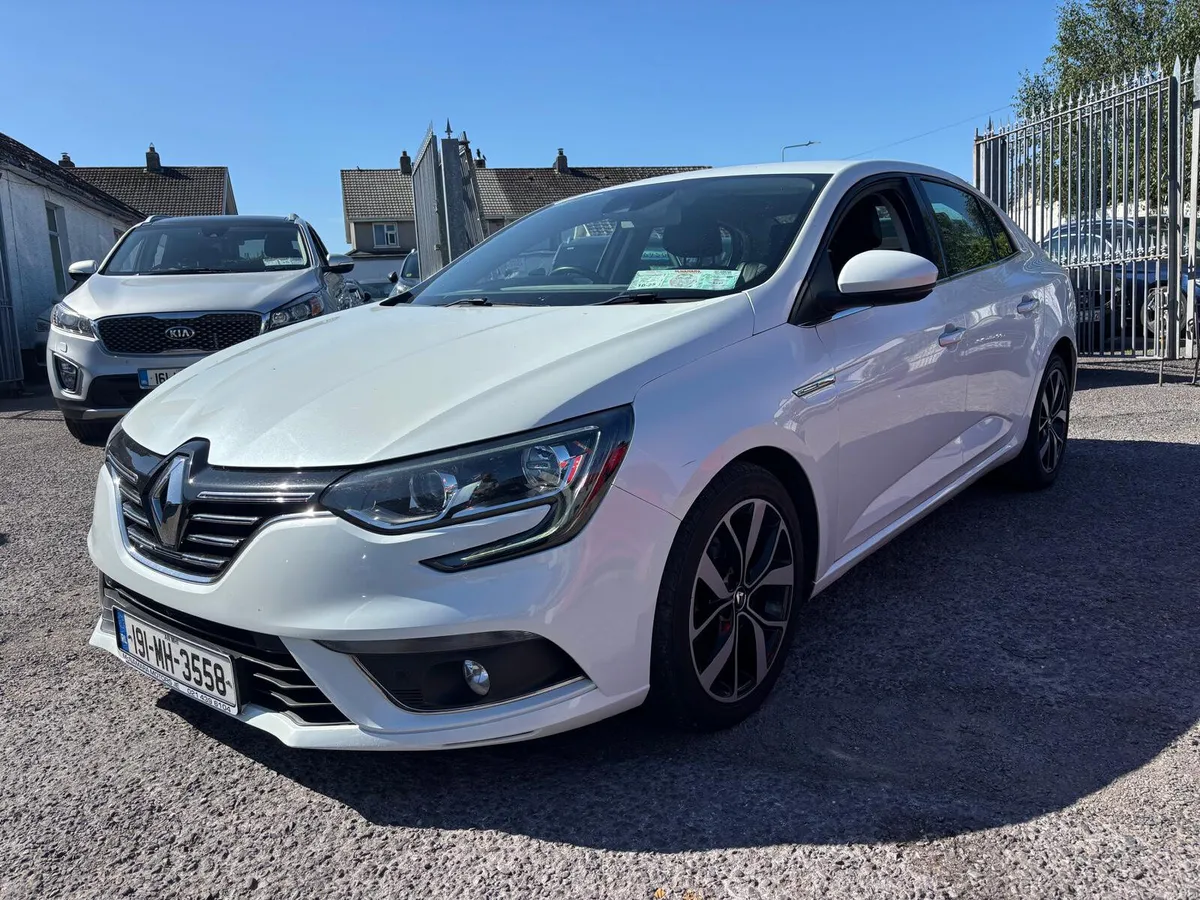 Renault Megane   DIESEL  SALOON  FINANCE - Image 2