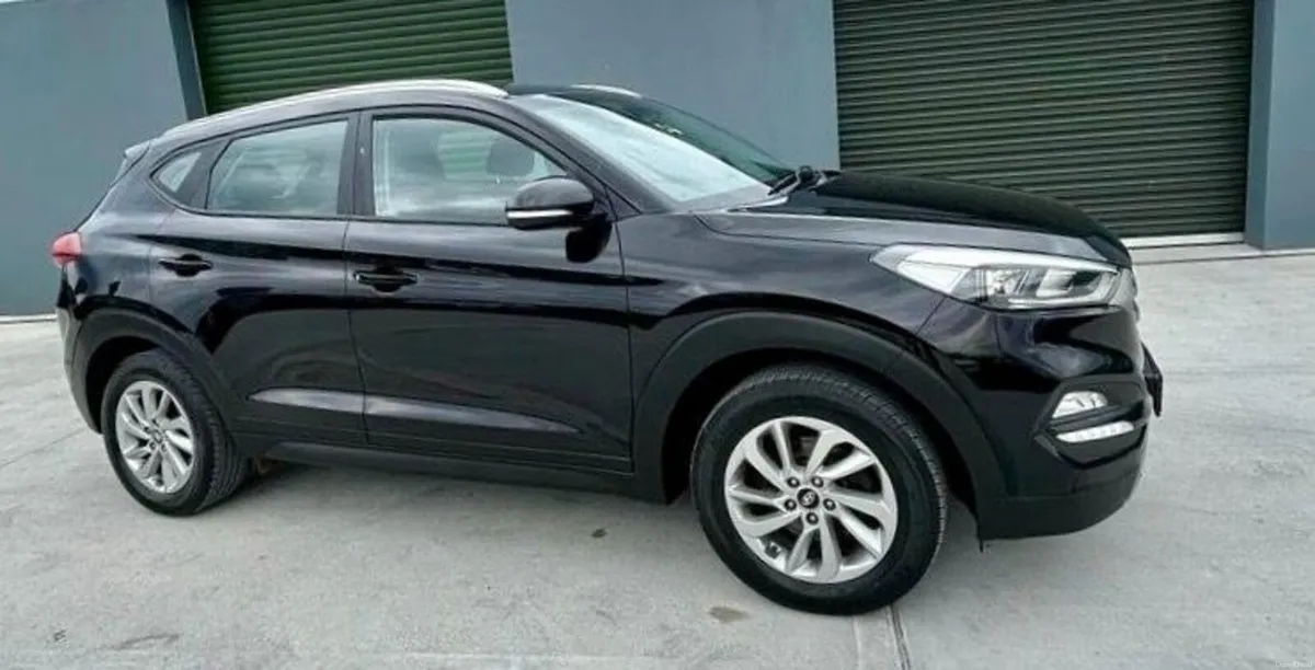 Hyundai Tucson  Executive 182 - Image 2
