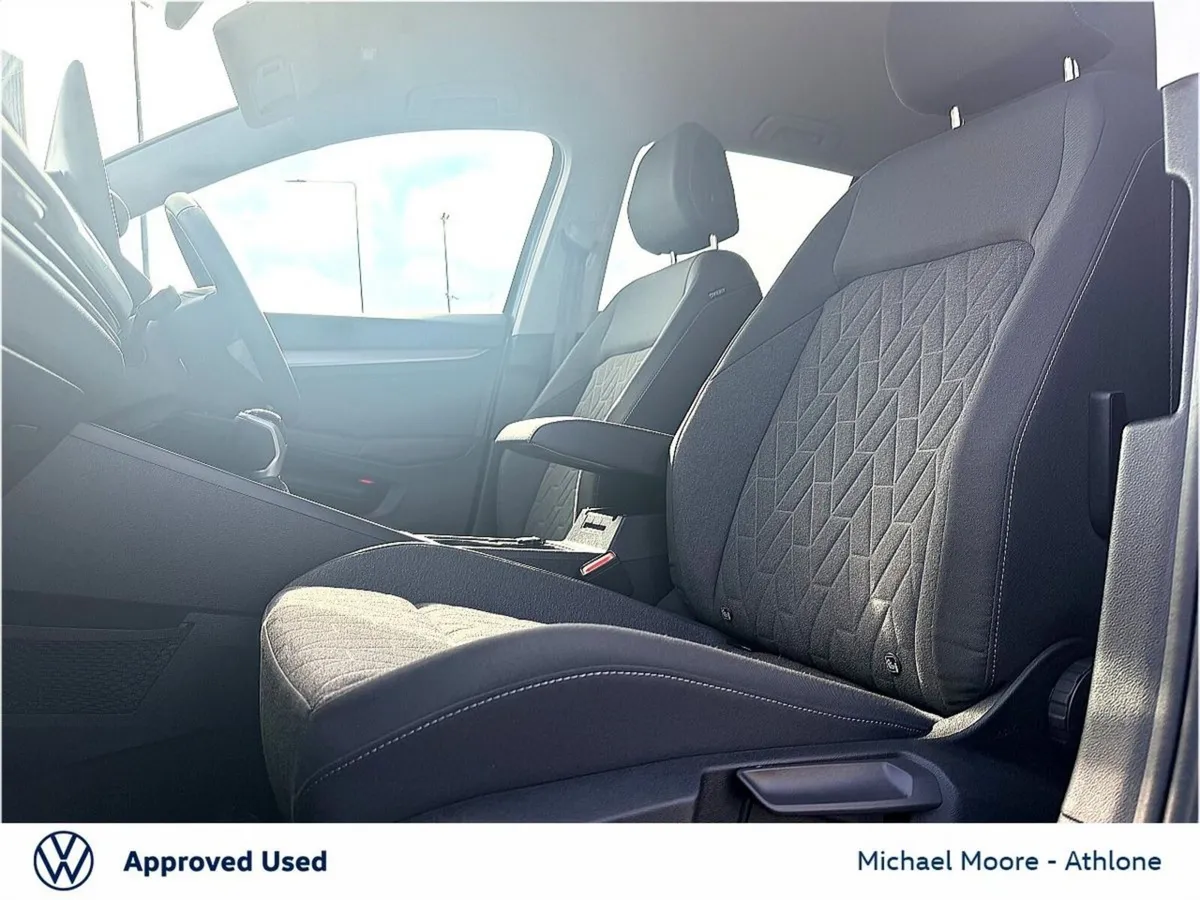 Volkswagen Golf GOLF EDITION 75 2.0 TDI 116BHP - Image 3