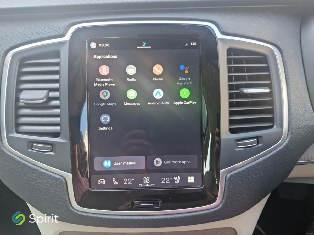 Volvo XC90 T8 Core Plug In Hybrid - Image 3
