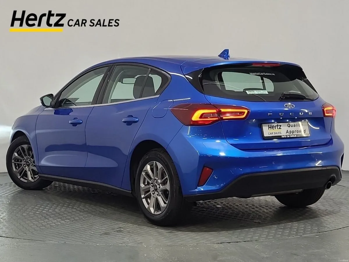 Ford Focus TITANIUM Petrol Manual - Image 3