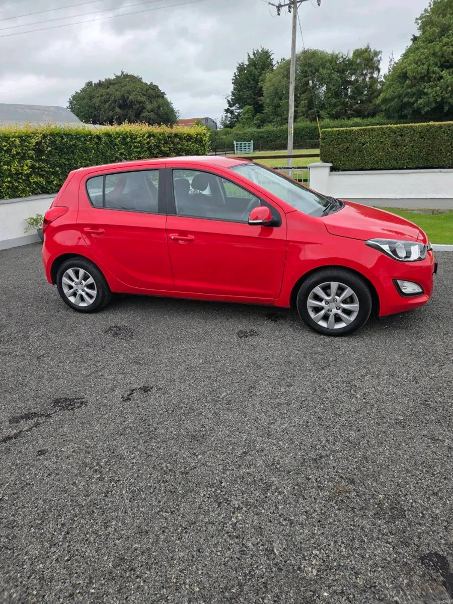 2013 (131) Hyundai I20 - Image 1