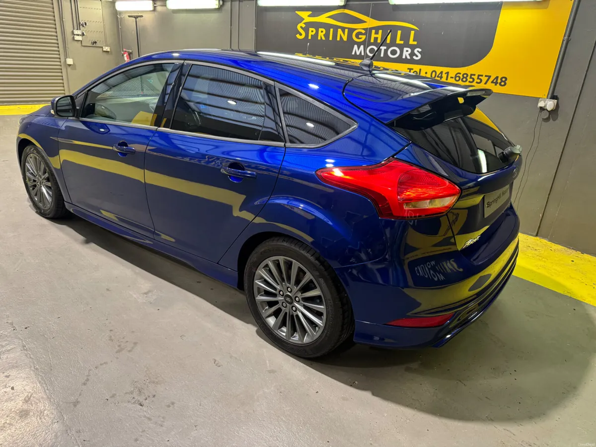 2018 Ford Focus 1.0 ST-Line ECOBOOST 140 BHP 5DR - Image 3