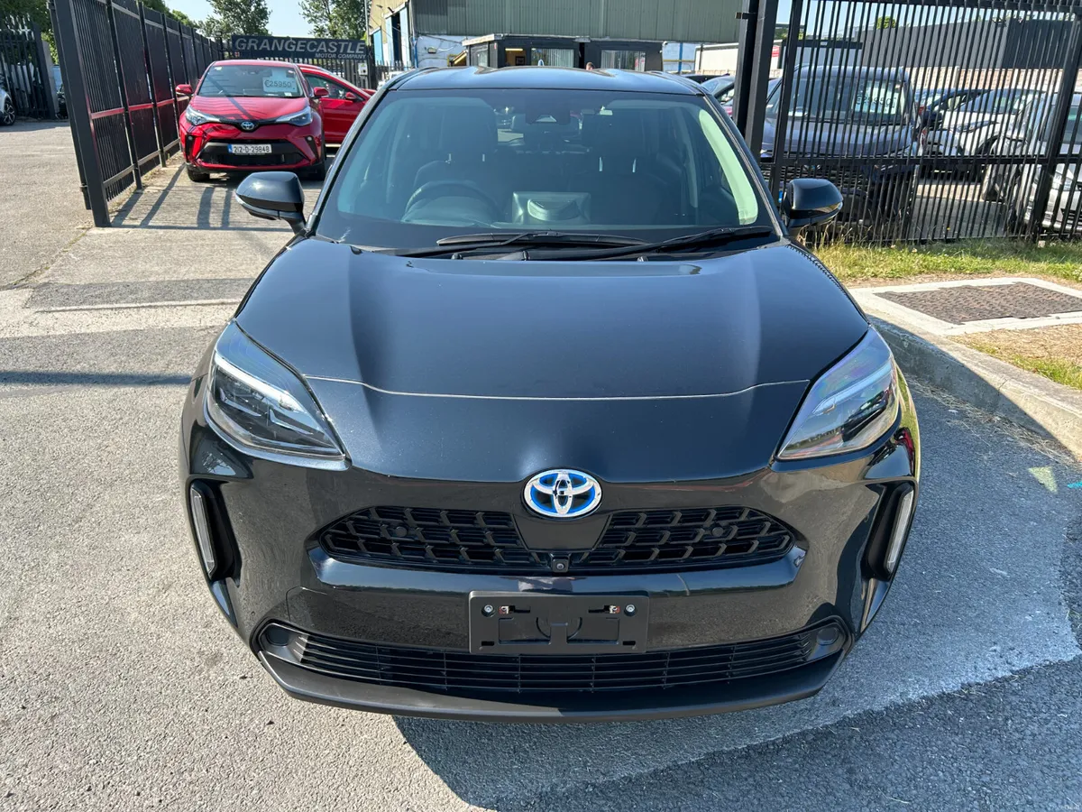 TOYOTA YARIS CROSS 2020. 1.5 HYBRID AUTO LOW KM - Image 3