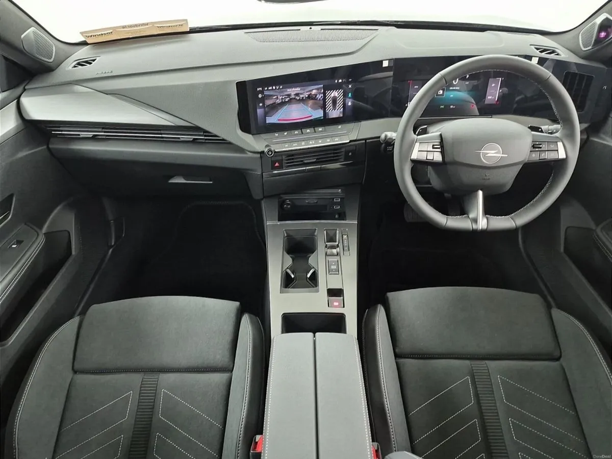 Opel Astra Tourer GS 1.5 Diesel Automatic - Image 4
