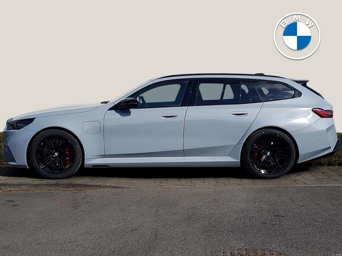 BMW M5 M5 Touring - Image 4