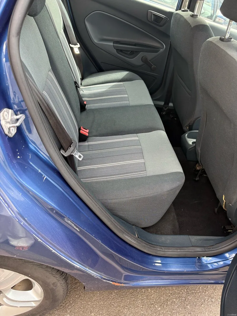 FORD FIESTA 1.4 DIESEL - Image 5