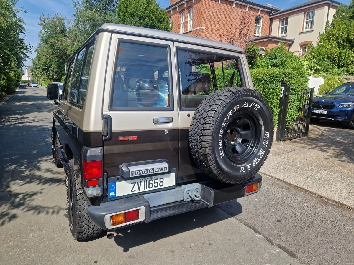 Toyota Land Cruiser 1988 - Image 5