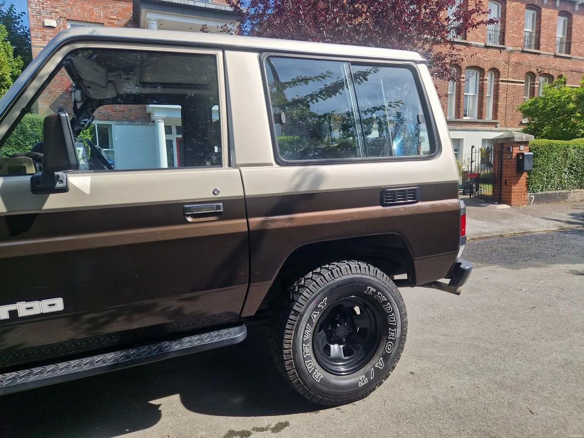 Toyota Land Cruiser 1988 - Image 4