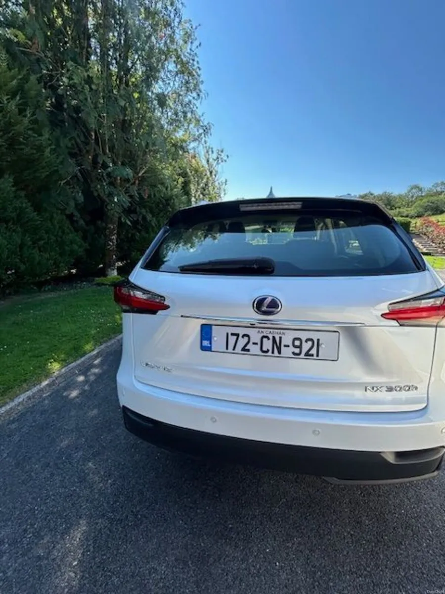 Lexus NX 300H Sport - Image 2
