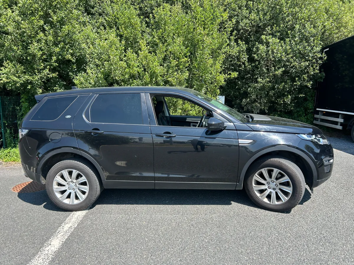Land Rover Discovery Sport 2016 Auto, 2.0D 7 seats - Image 4