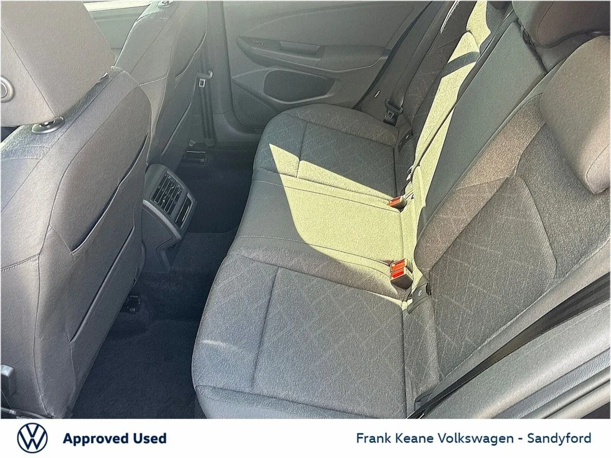 Volkswagen Golf GOLF ACTIVE LIFE 1.0  E-TSI AUTO @ - Image 6