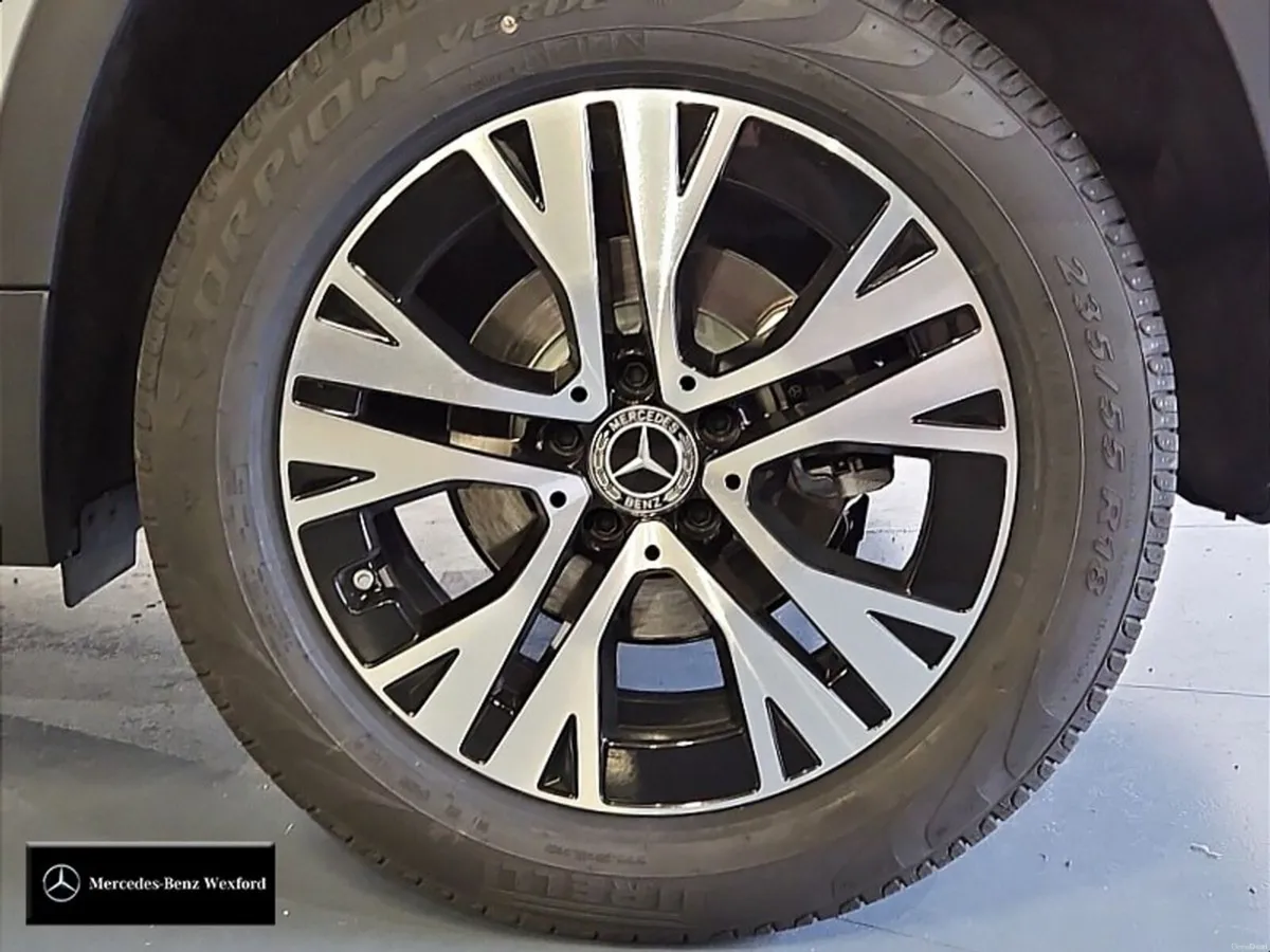 Mercedes-Benz GLA 180D Progressive Plus with Night - Image 5