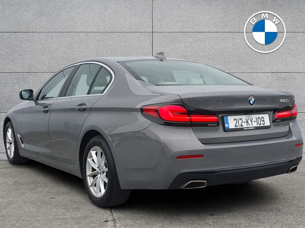 BMW 5-Series 520d SE Saloon - Image 2