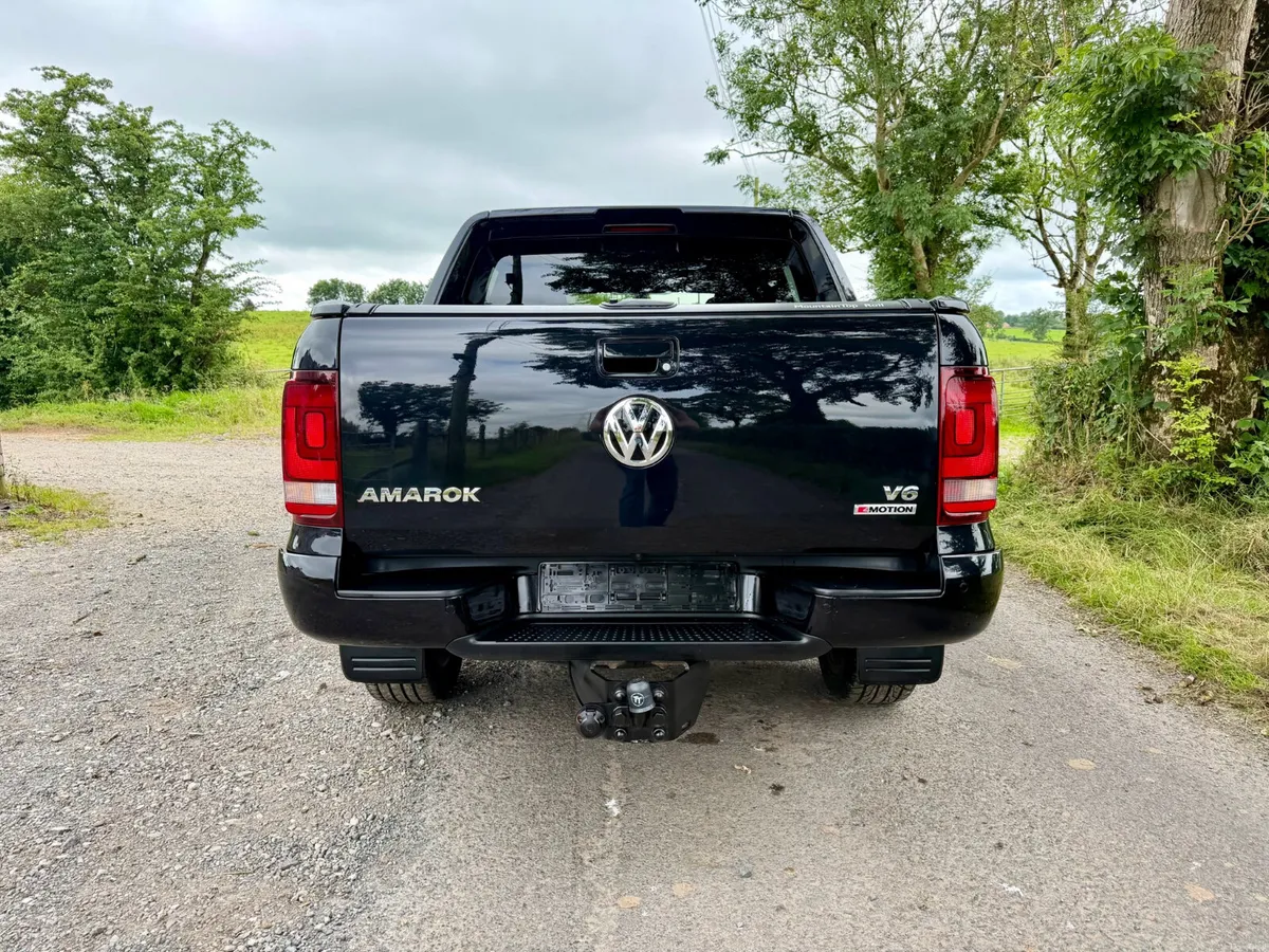 2020/202 Volkswagen Amarok Aventura Black Edition - Image 3