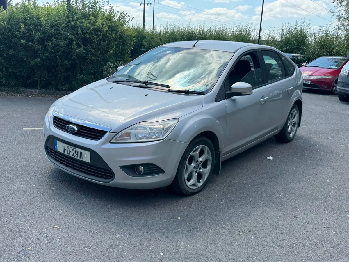 Ford Focus 2011 - Image 1