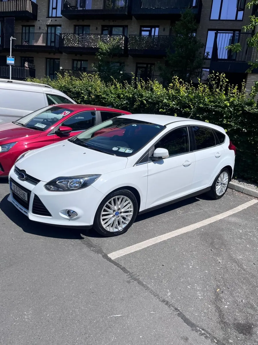 Ford Focus 2012 - Image 1