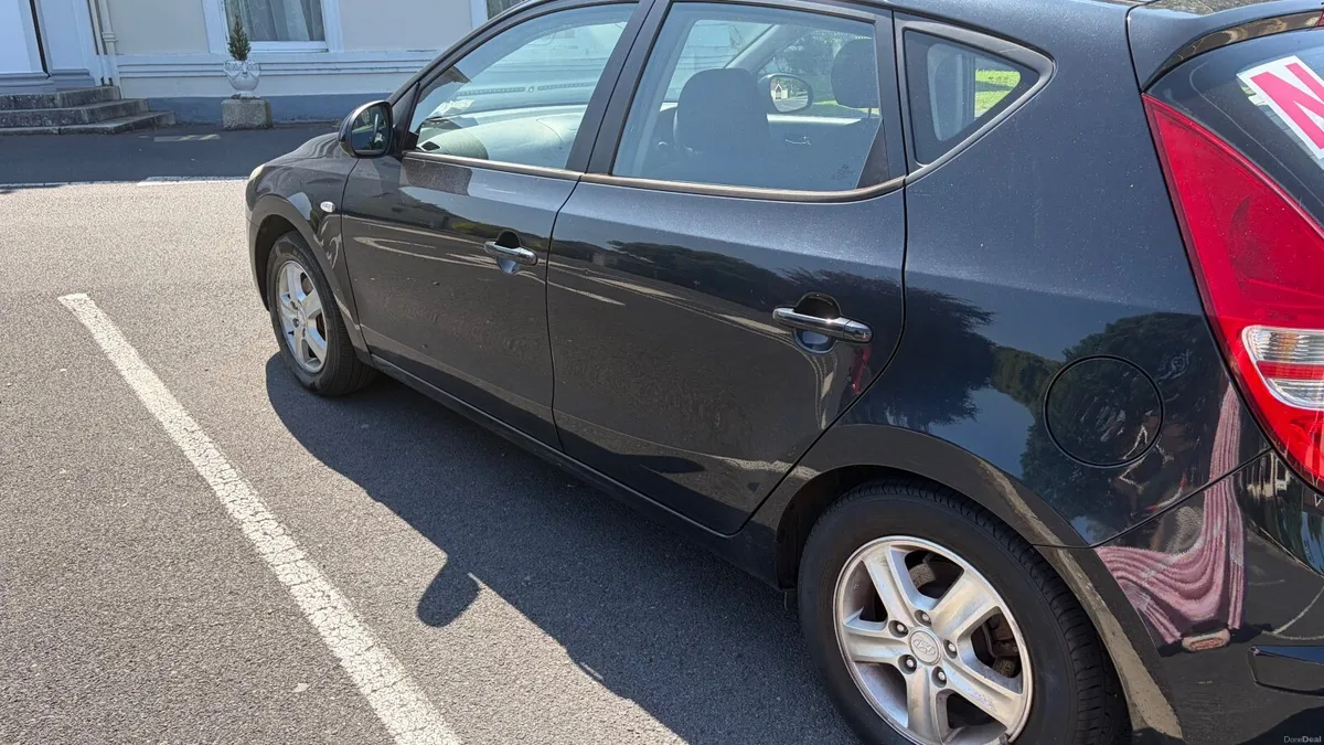 Hyundai i30 2010 - Image 4