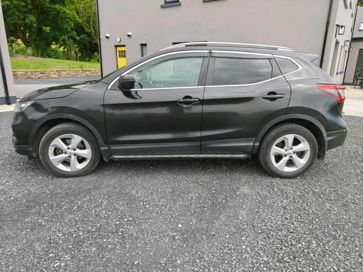 2018 Nissan Qashqai 1.5 dCi SV Genuine Family Sale - Image 4