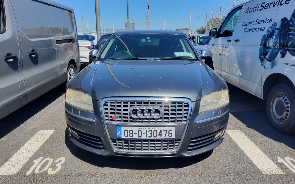 Audi S8 2008 - Image 3