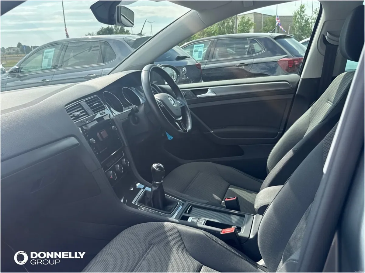 Volkswagen Golf Hatchback Match - Image 2