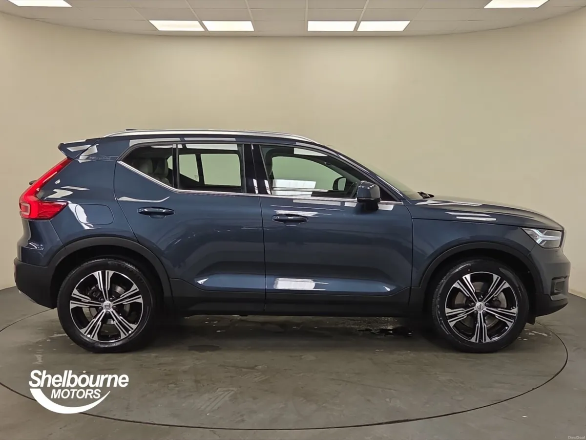 Volvo XC40 RECHARGE T5 INSCRIPTION PRO - Image 3
