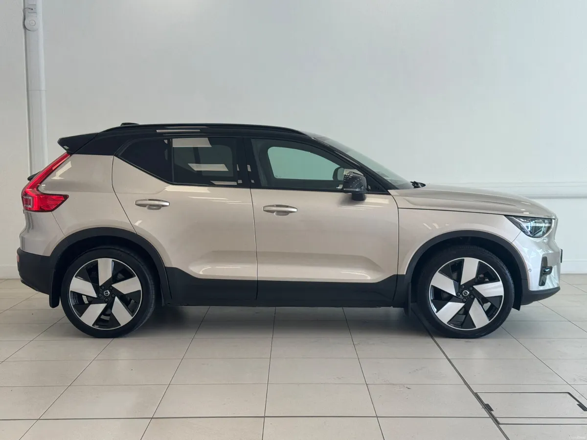 Volvo XC40 2023 - Image 4