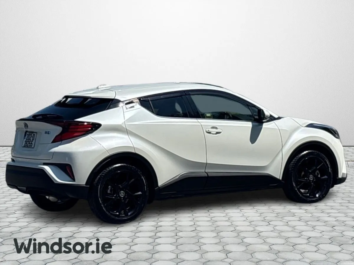 Toyota C-HR 1.8 HYBRID - Image 3