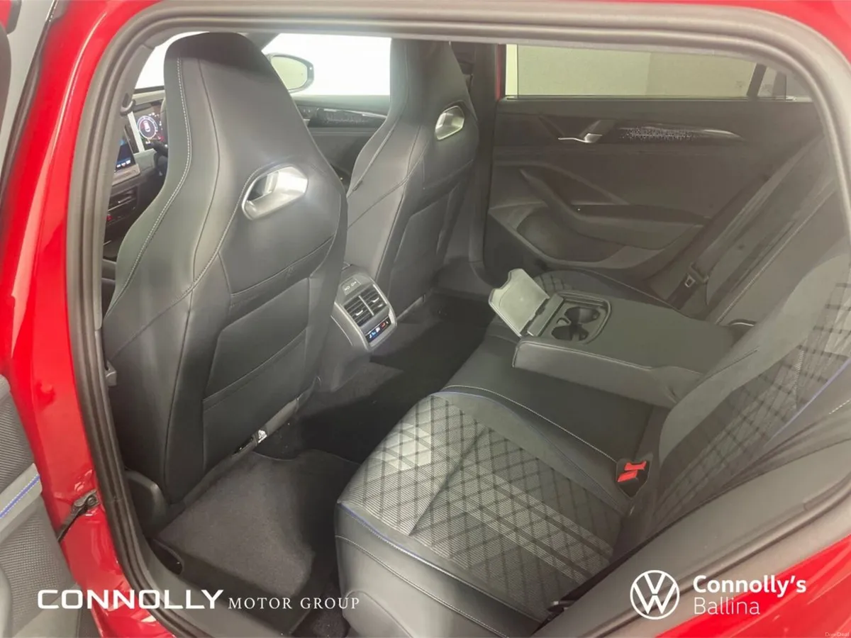 Volkswagen Passat 1.5EHYB DSG 204HP R-LINE - Image 6