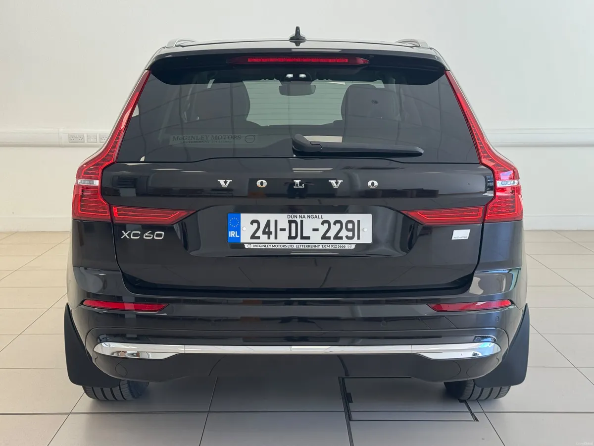 Volvo XC60 2024 - Image 3
