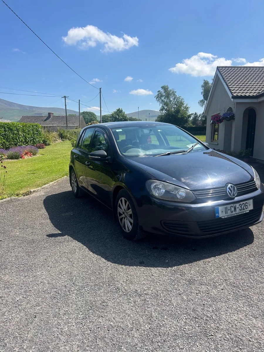 Volkswagen Golf 2011 - Image 1
