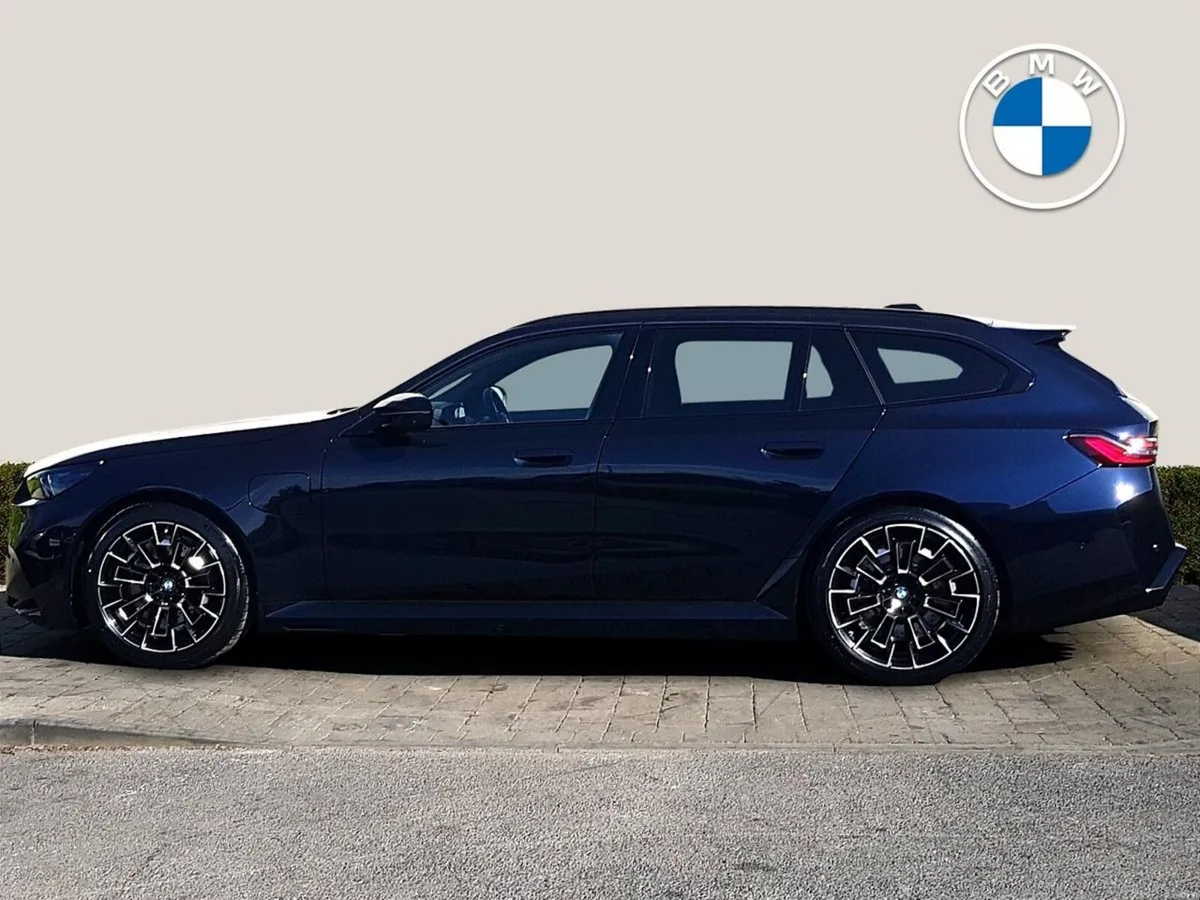 BMW M5 M5 Touring - Image 4