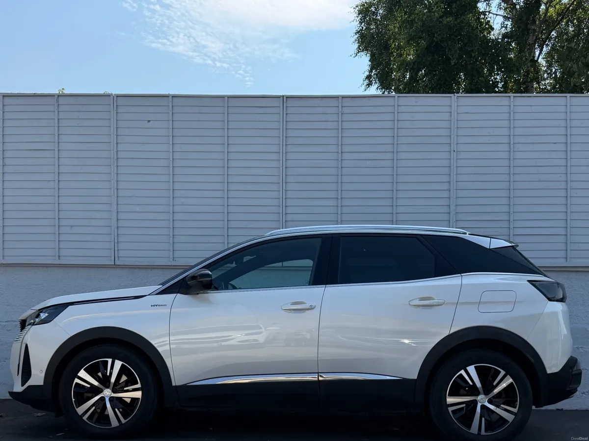 Peugeot 3008 2023 GT 4 x 4 / PHEV AUTO / 300 BHP - Image 5