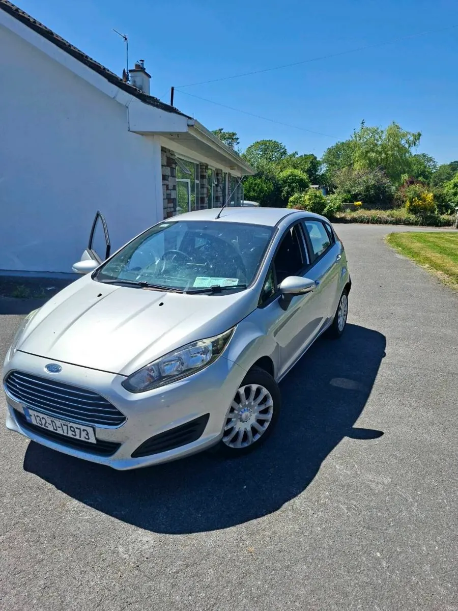 Ford fiesta - Image 2