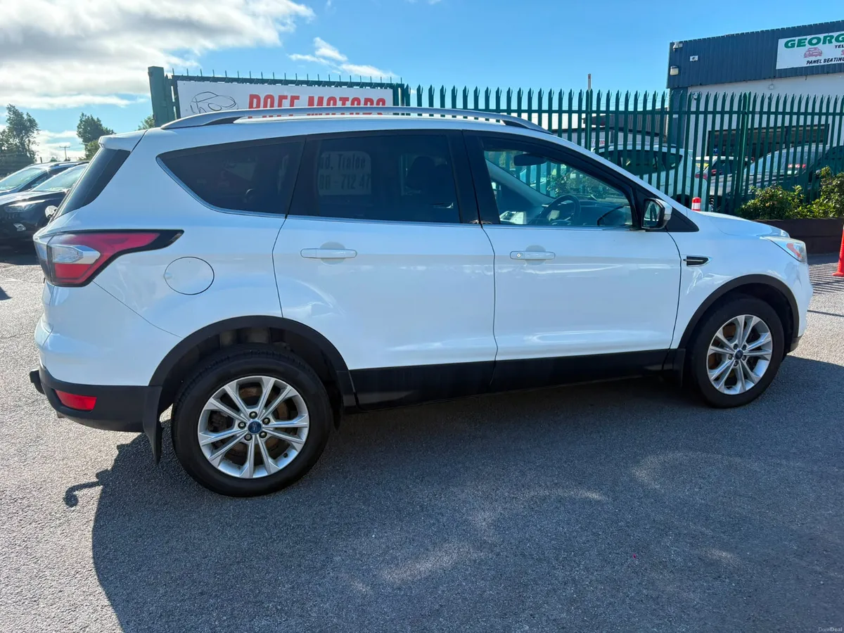 Ford Kuga 2017 - Image 4