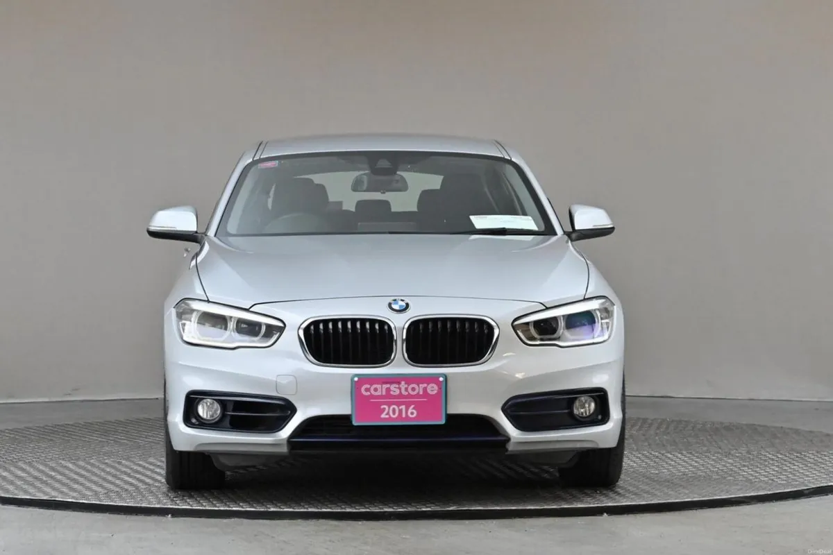 BMW 1-Series 118i AUTO SPORT LINE **REVERSE CAMERA - Image 2