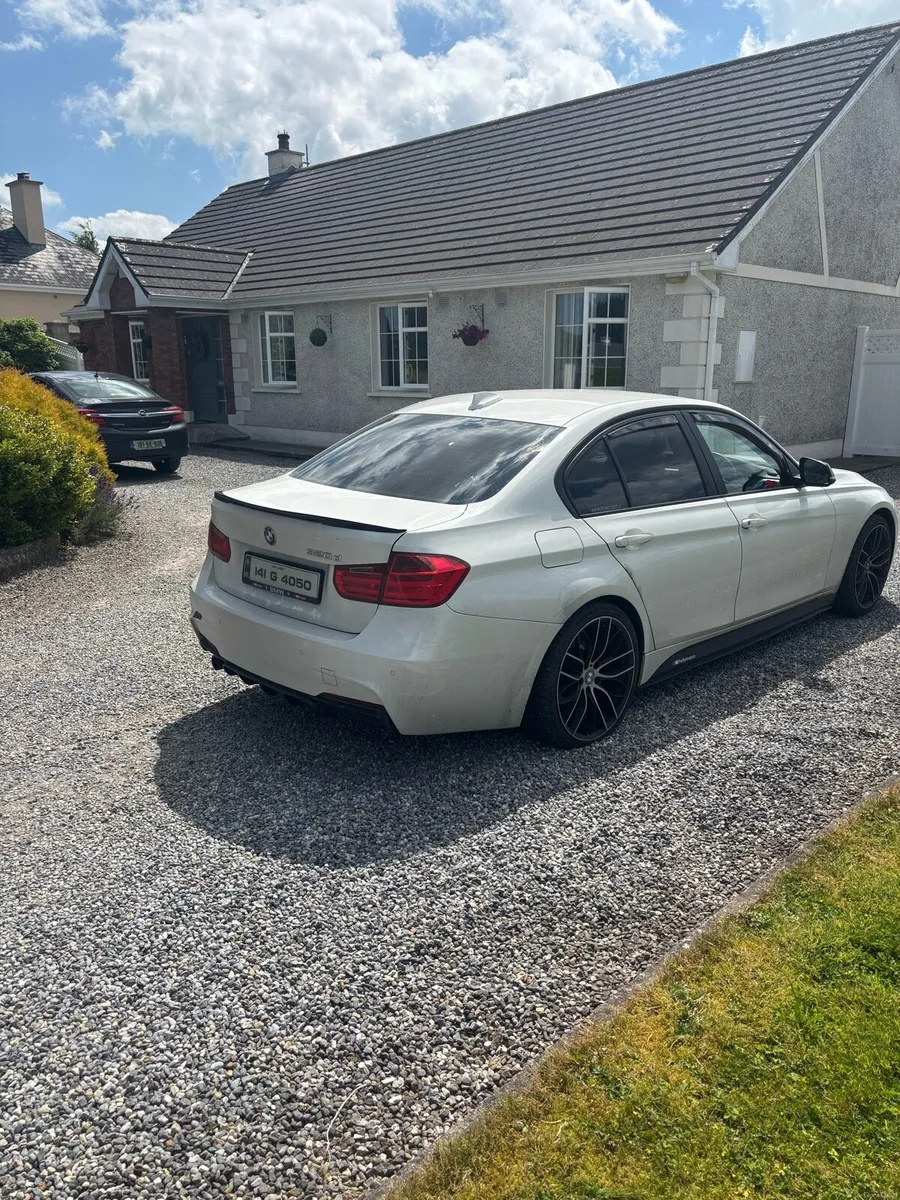 BMW 320d efficient dynamics - Image 4