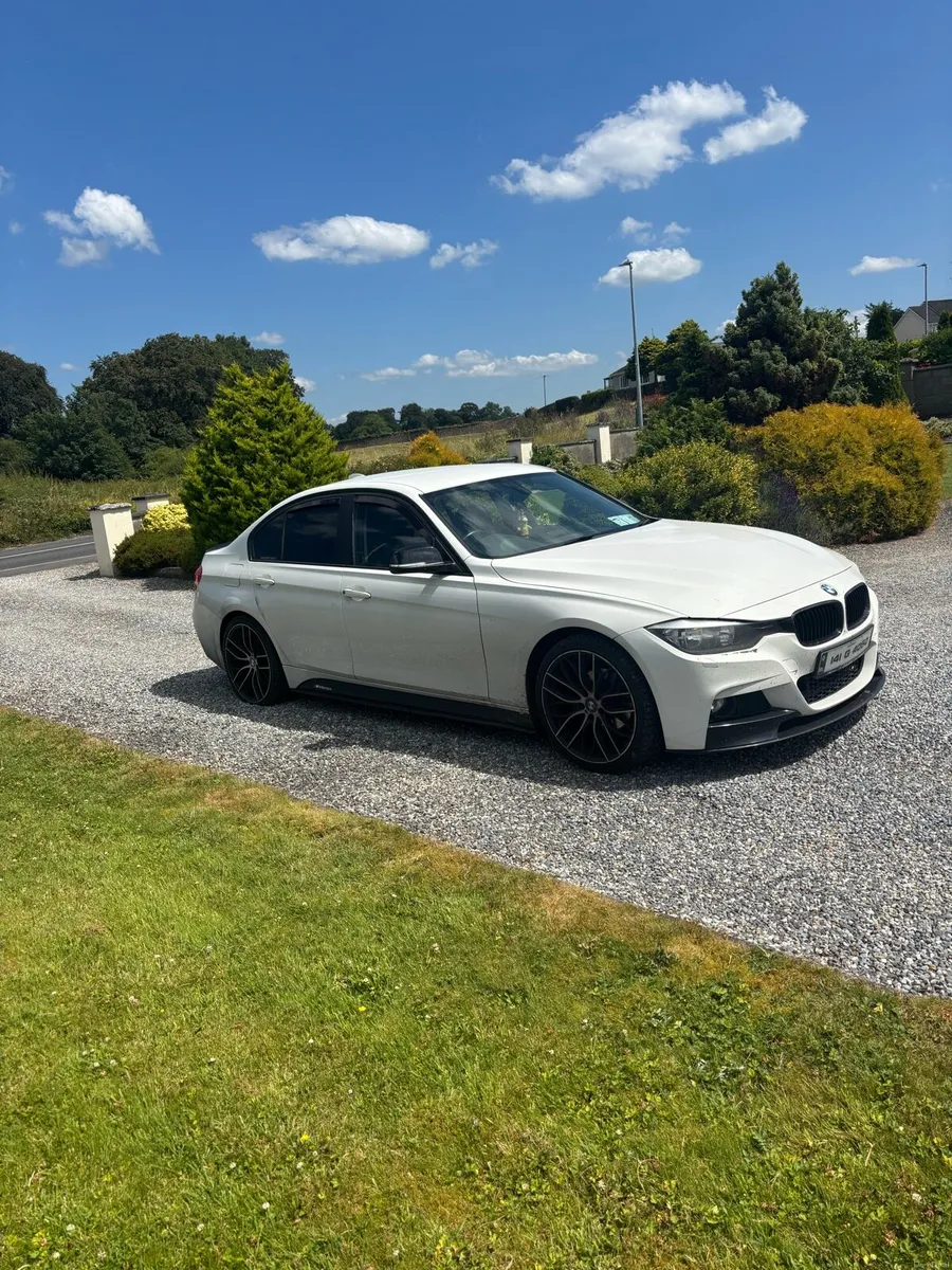 BMW 320d efficient dynamics - Image 2