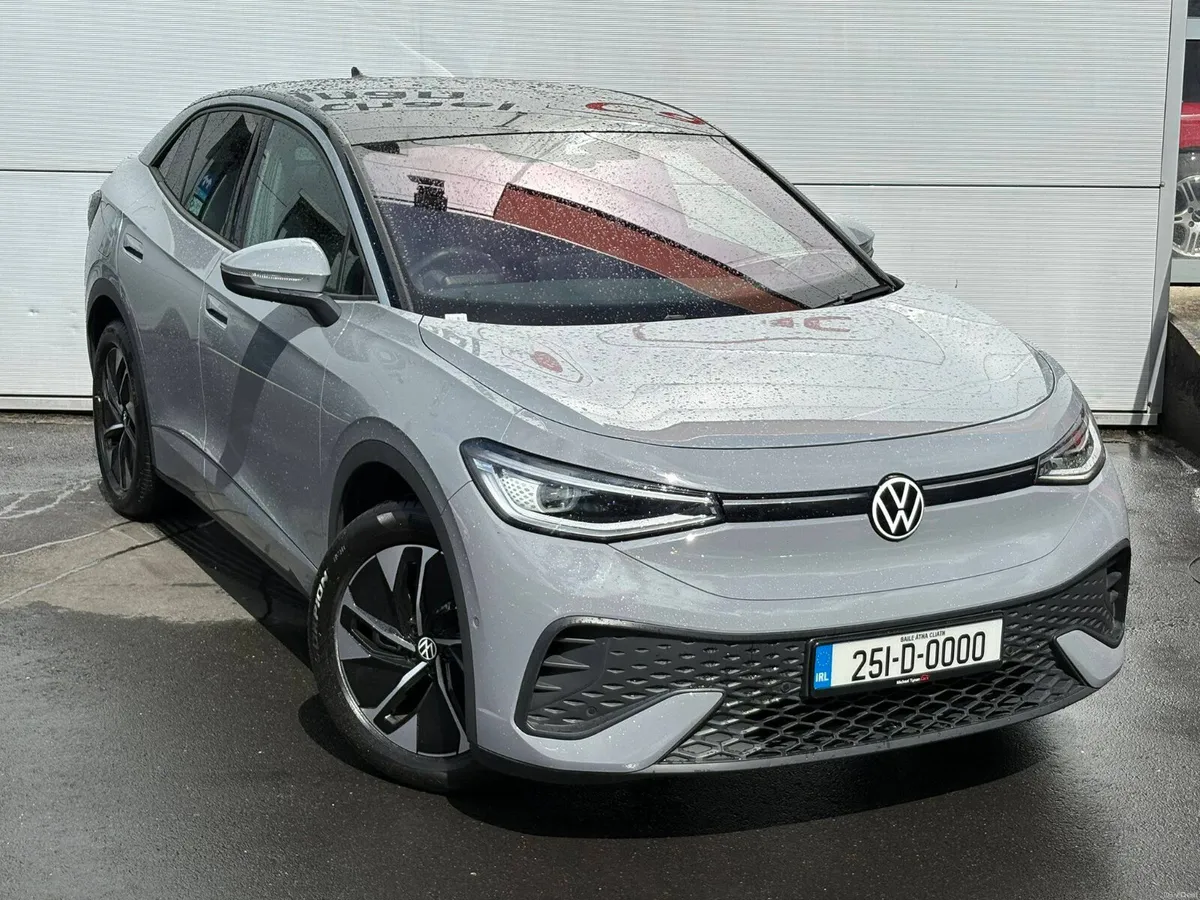 2025 VW id5 Match Pro, 19" Alloys, CarPlay - Image 3