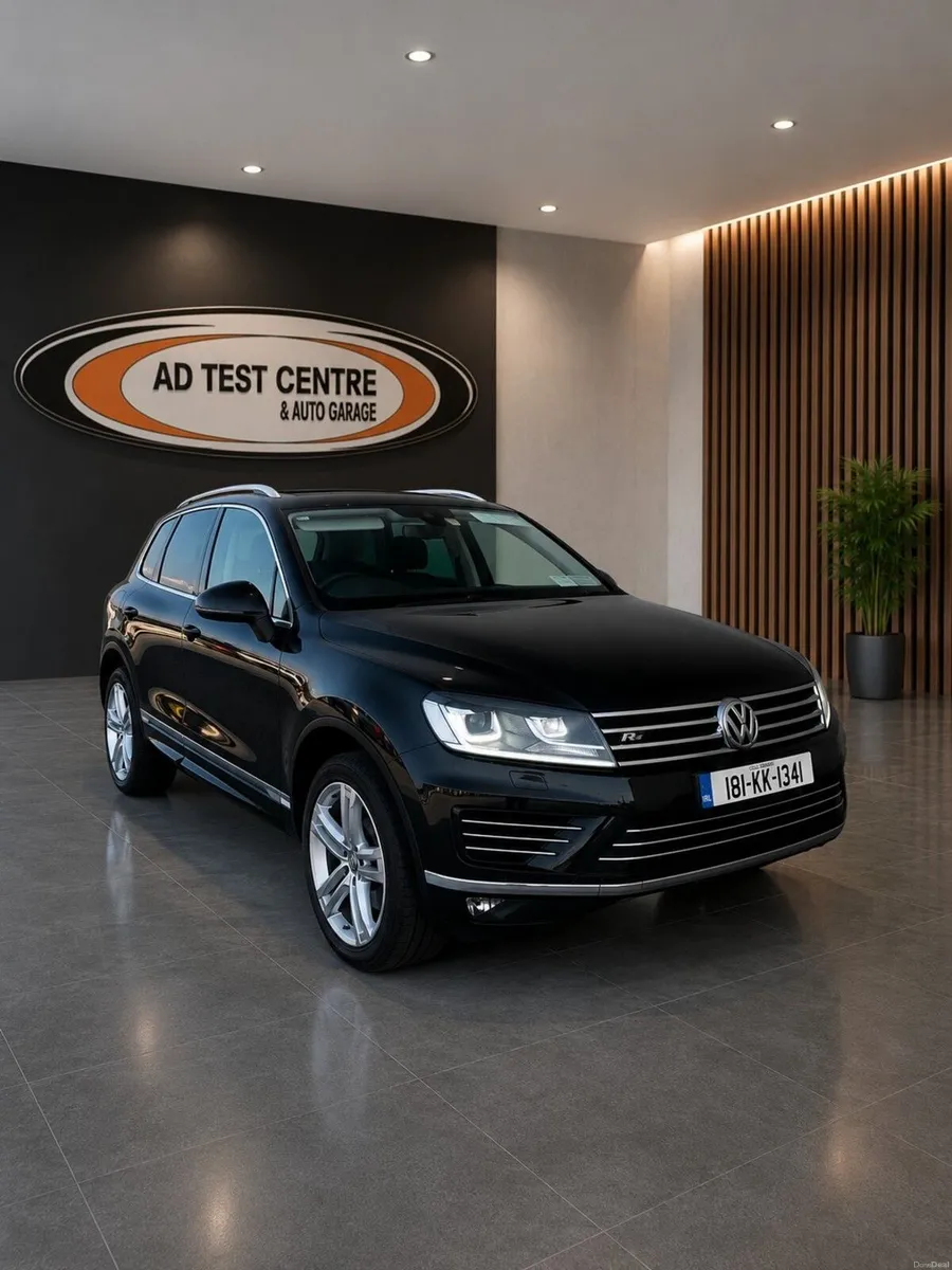 Volkswagon Touareg 5 Seat Commercial 2018 - Image 1