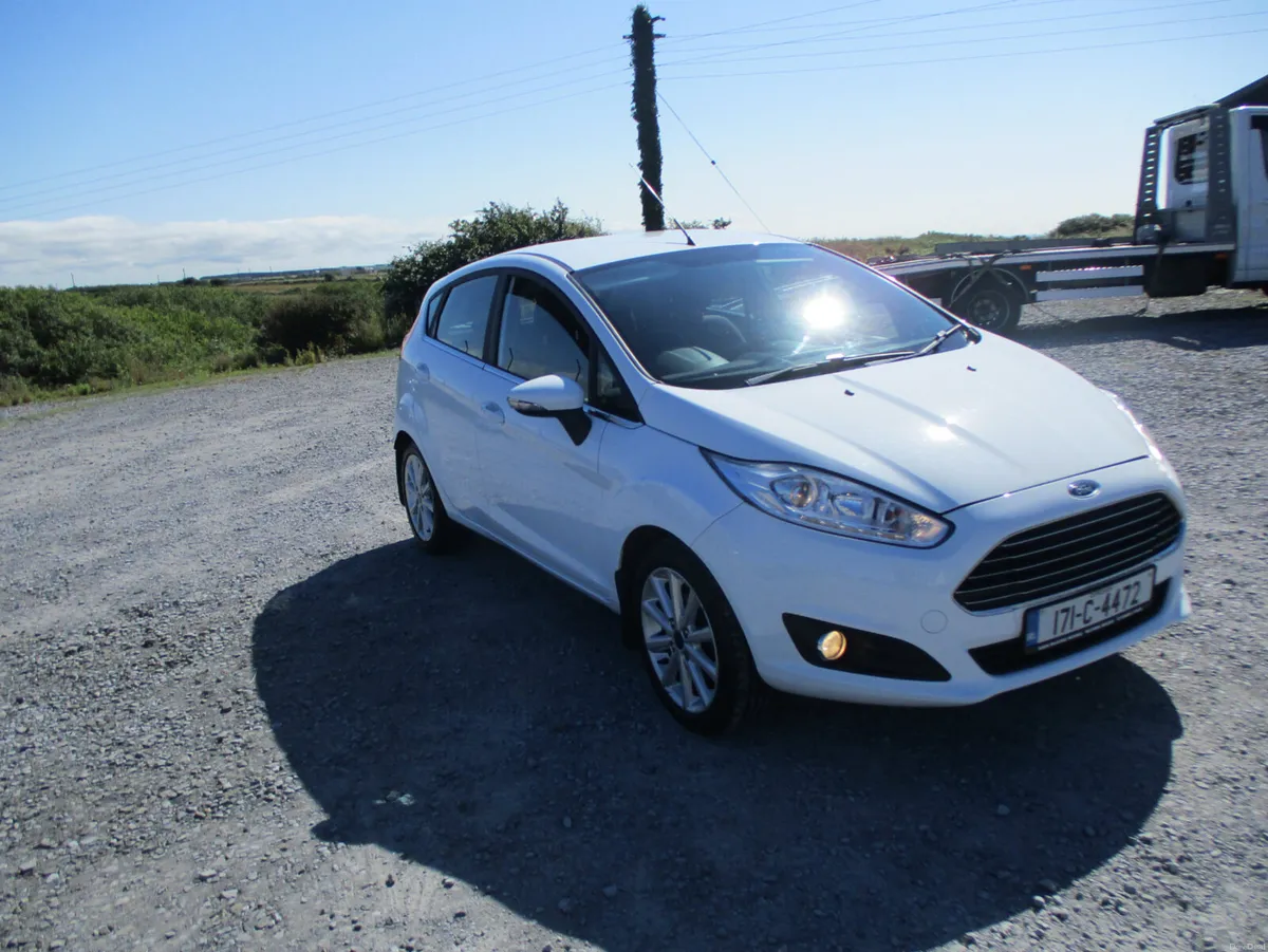 Ford Fiesta 2017 1.2 PETROL TITANIUM - Image 2
