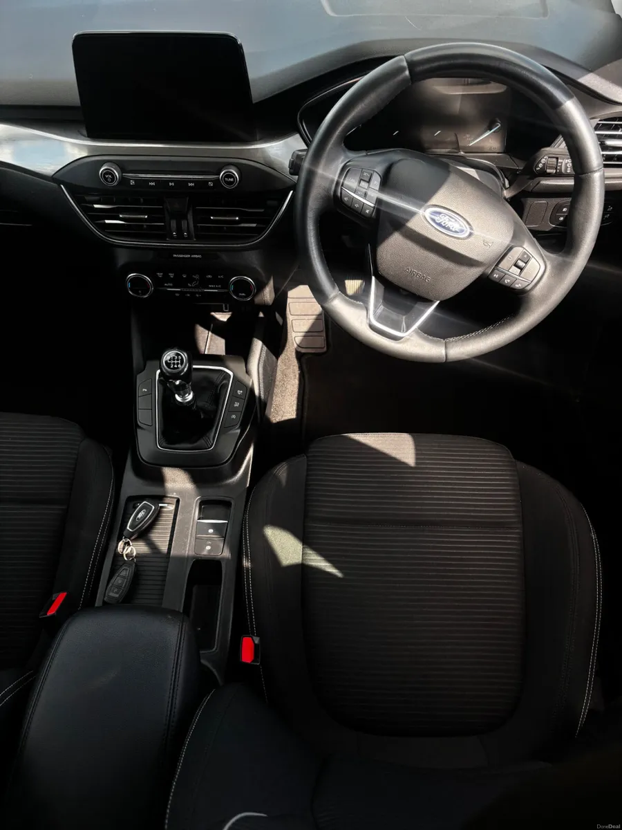 201 Ford Focus 1.5 Diesel Titanium - Image 3