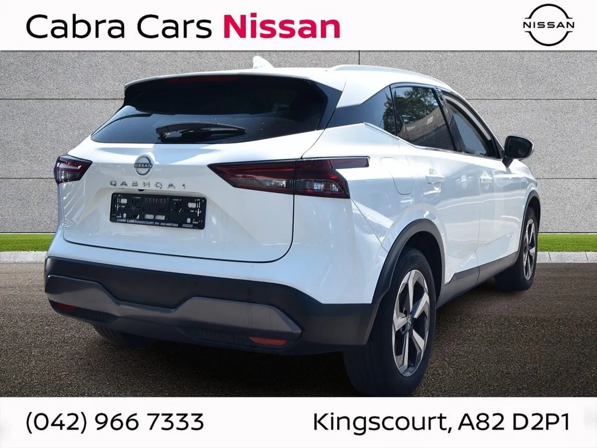 Nissan Qashqai Auto Premium. Pan Roof - Image 2