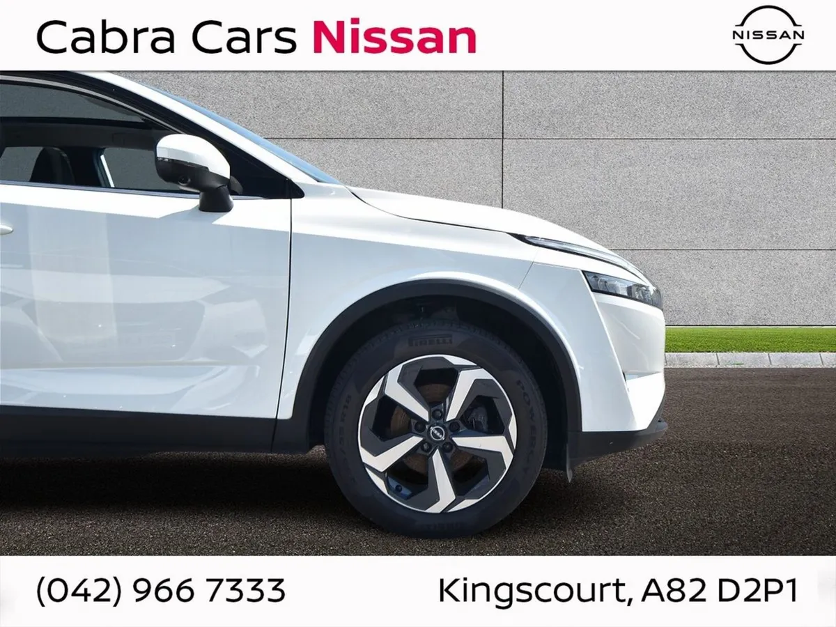 Nissan Qashqai Auto Premium. Pan Roof - Image 4